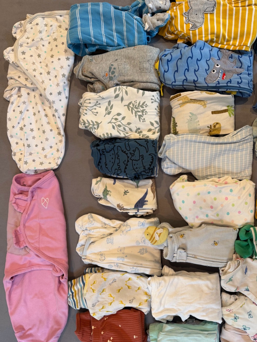 Assorted girls and boys’ Sleepwear and Outfit Bundle - Blue, pink, Yellow, Gray - Picture 3 of 4